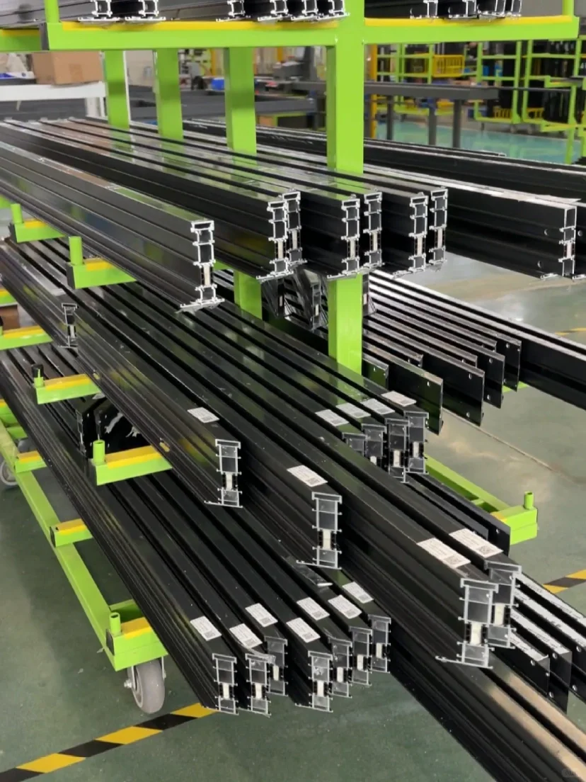 成都封窗，打卡真正的原生铝材门窗源头工厂！