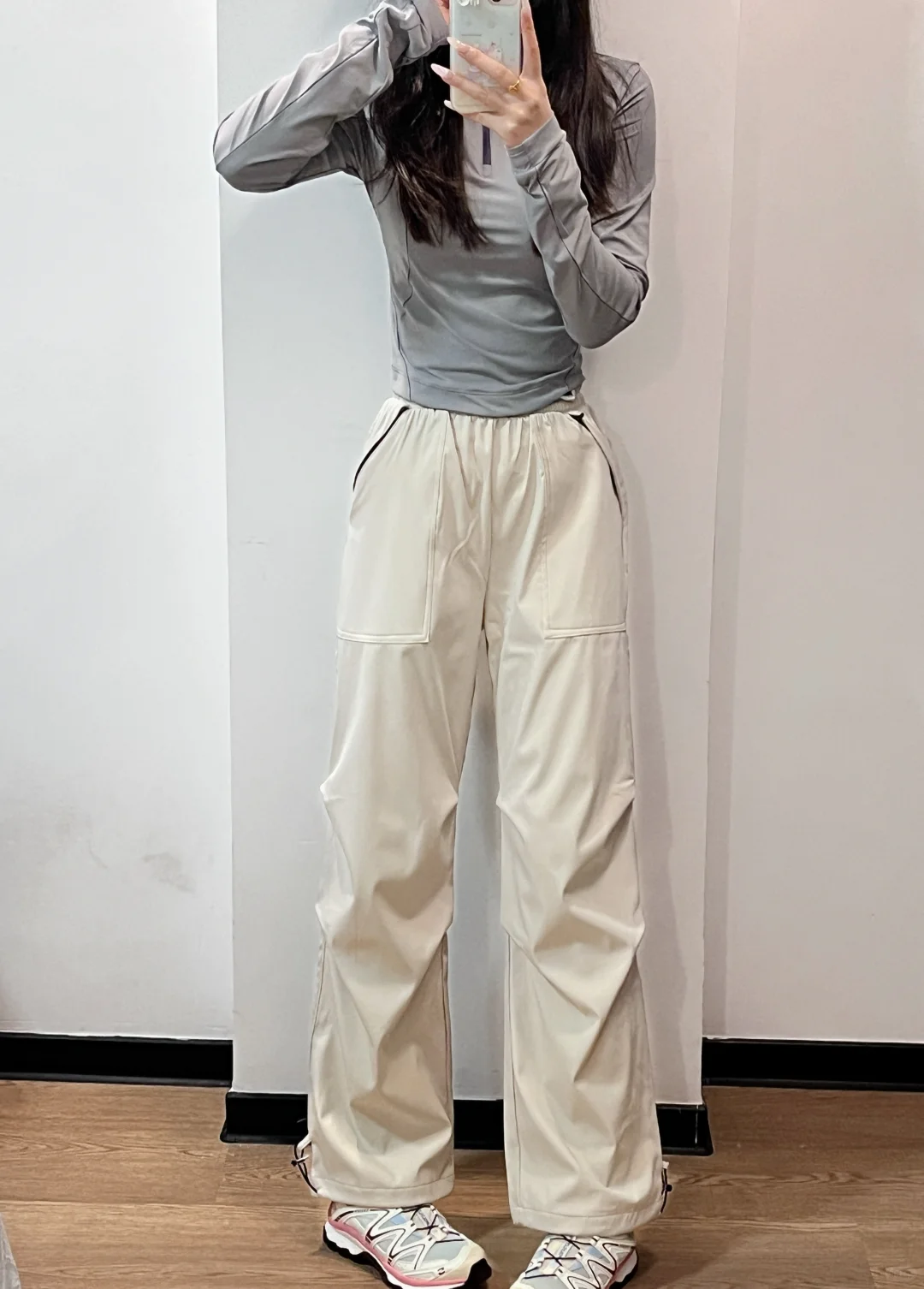 剪裁精准！把肉肉都藏起来了