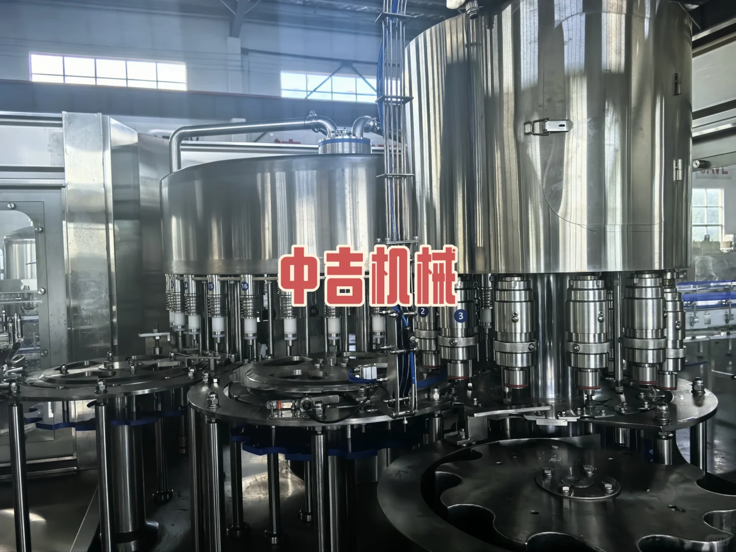 15000瓶/小时天然矿泉水生产线设备调试试机