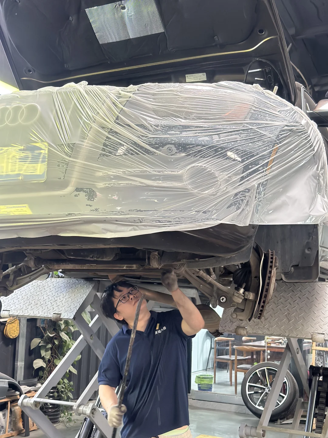 在修理厂上班，真的很爽！