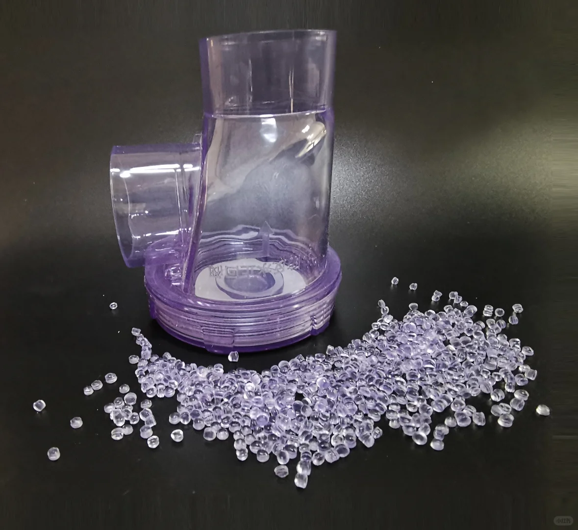 无锡嘉弘 PVC 硬质颗粒：现代工业的坚固基石