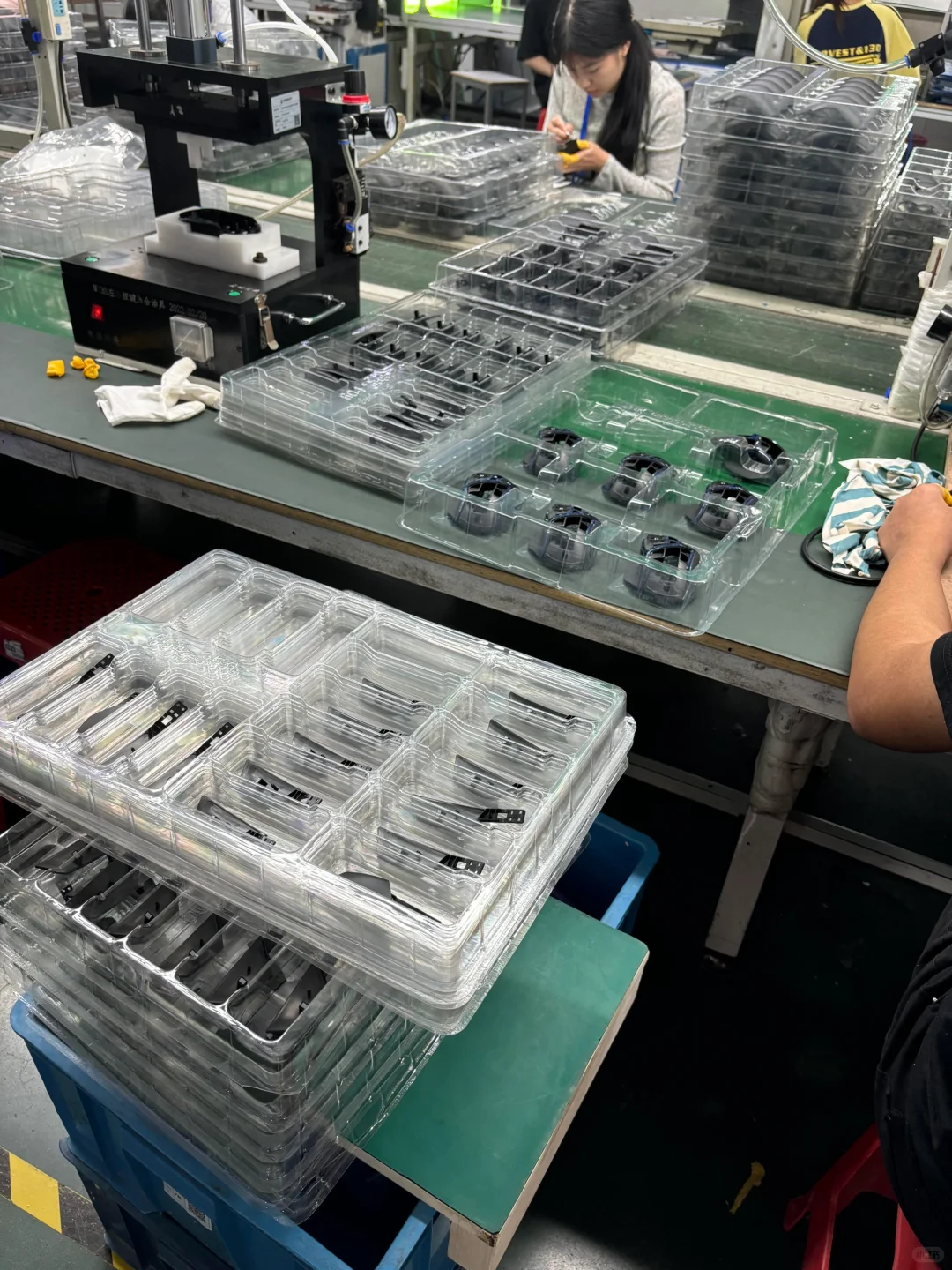 毕业后在东莞电子厂做暑假工一个月5300