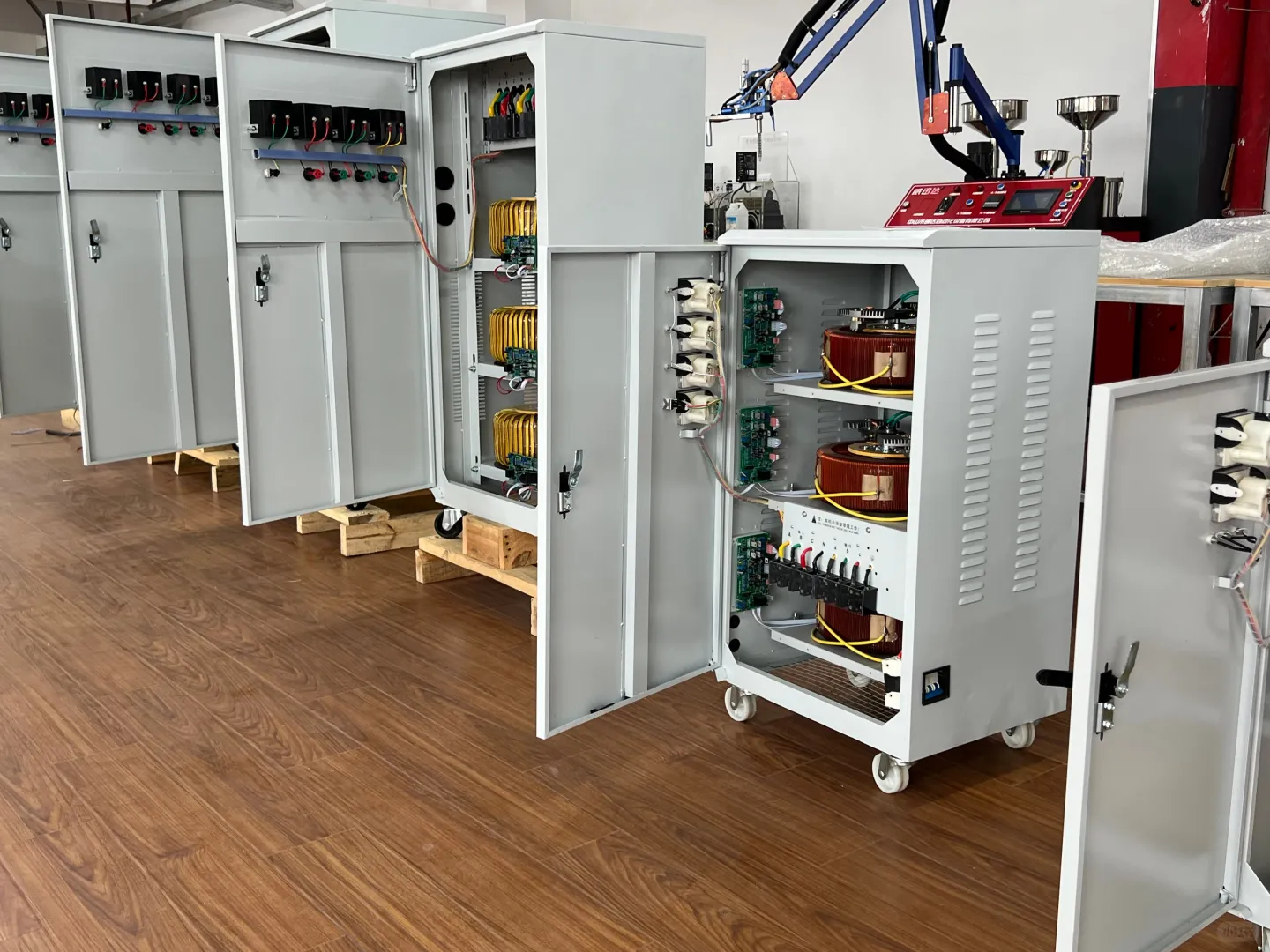 50KW补偿式稳压器多少钱一台