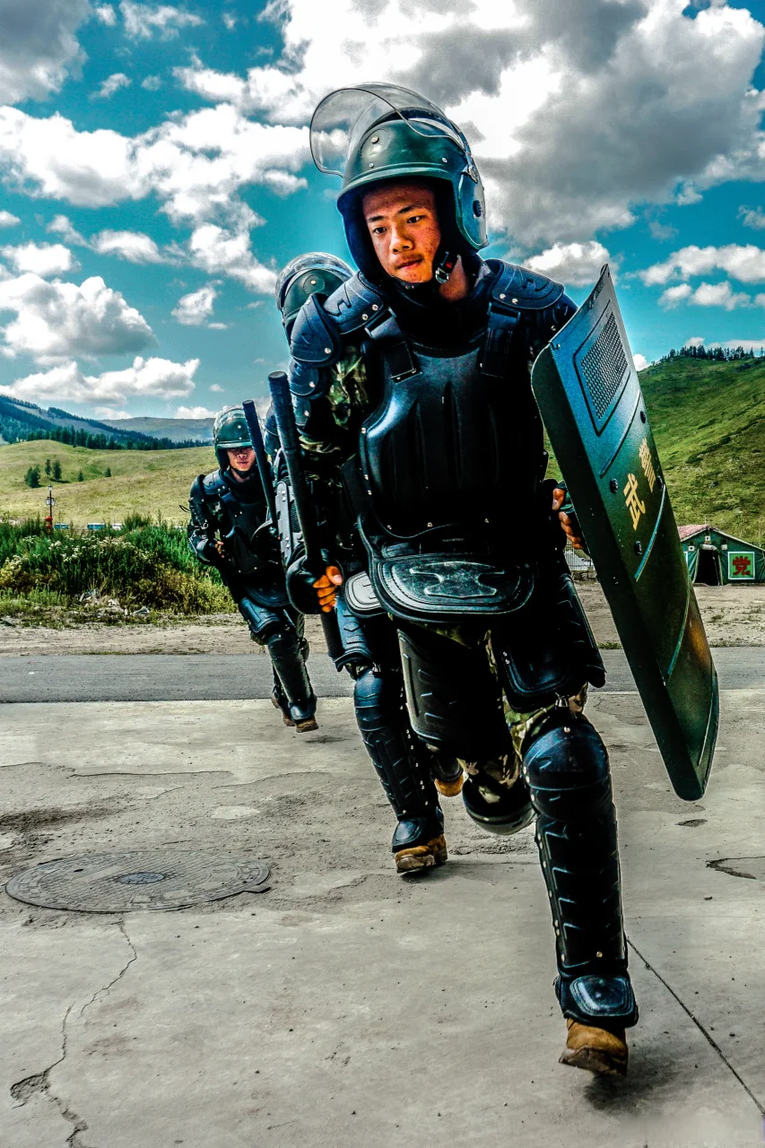 武警同款 法国REF78091式防爆头盔