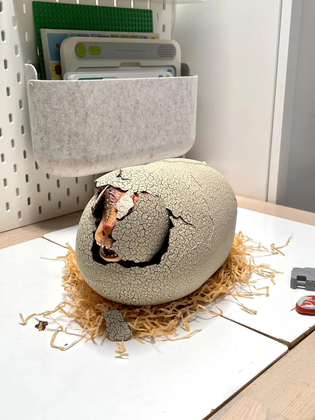 今年五岁生日 孵化了一只侏罗纪霸王龙?