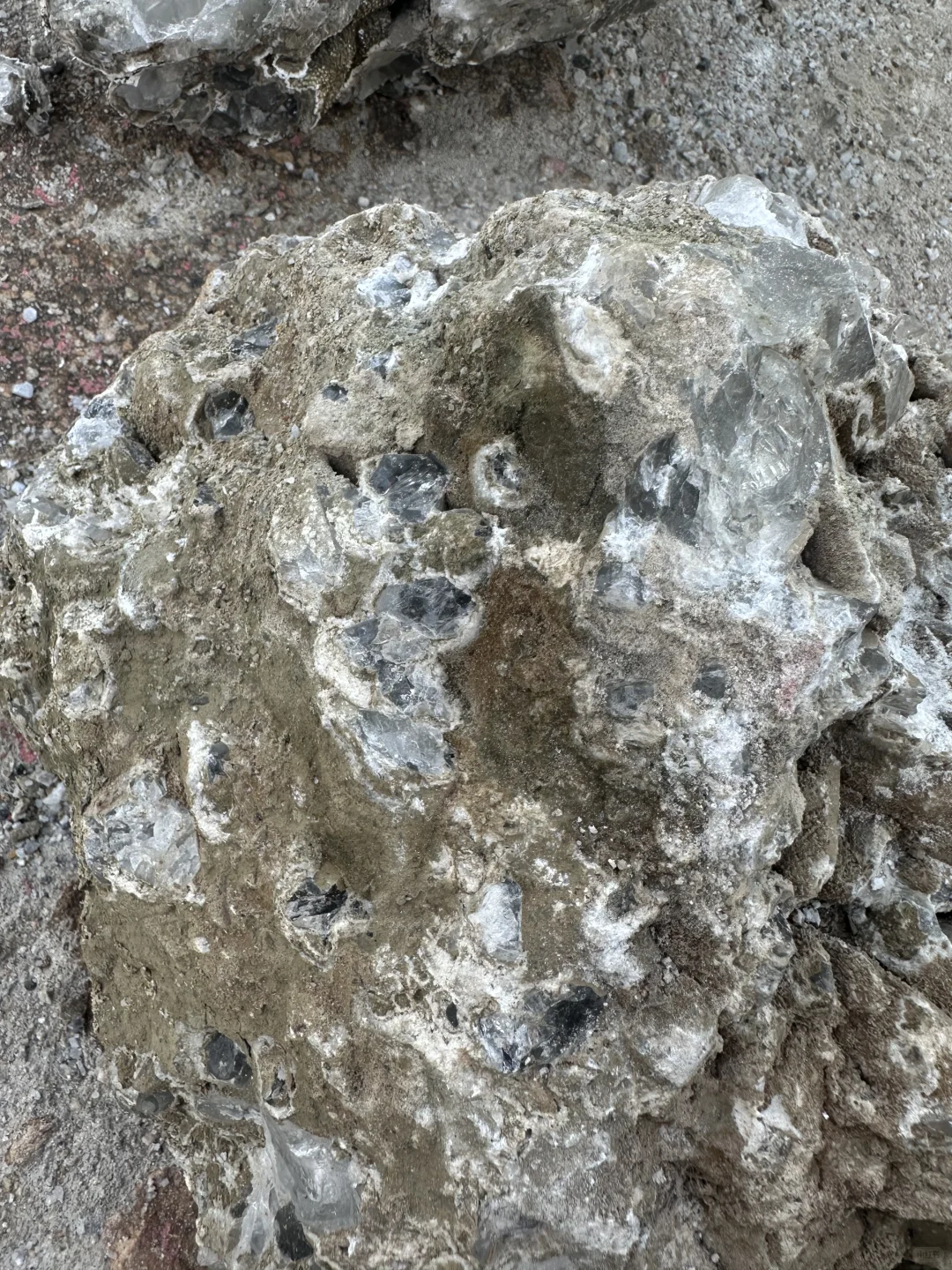 这是什么矿？会有辐射吗？