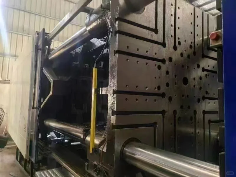 出售海天注塑机1600吨伺服机