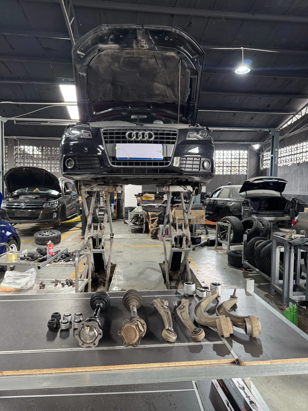 在修理厂上班，真的很爽！