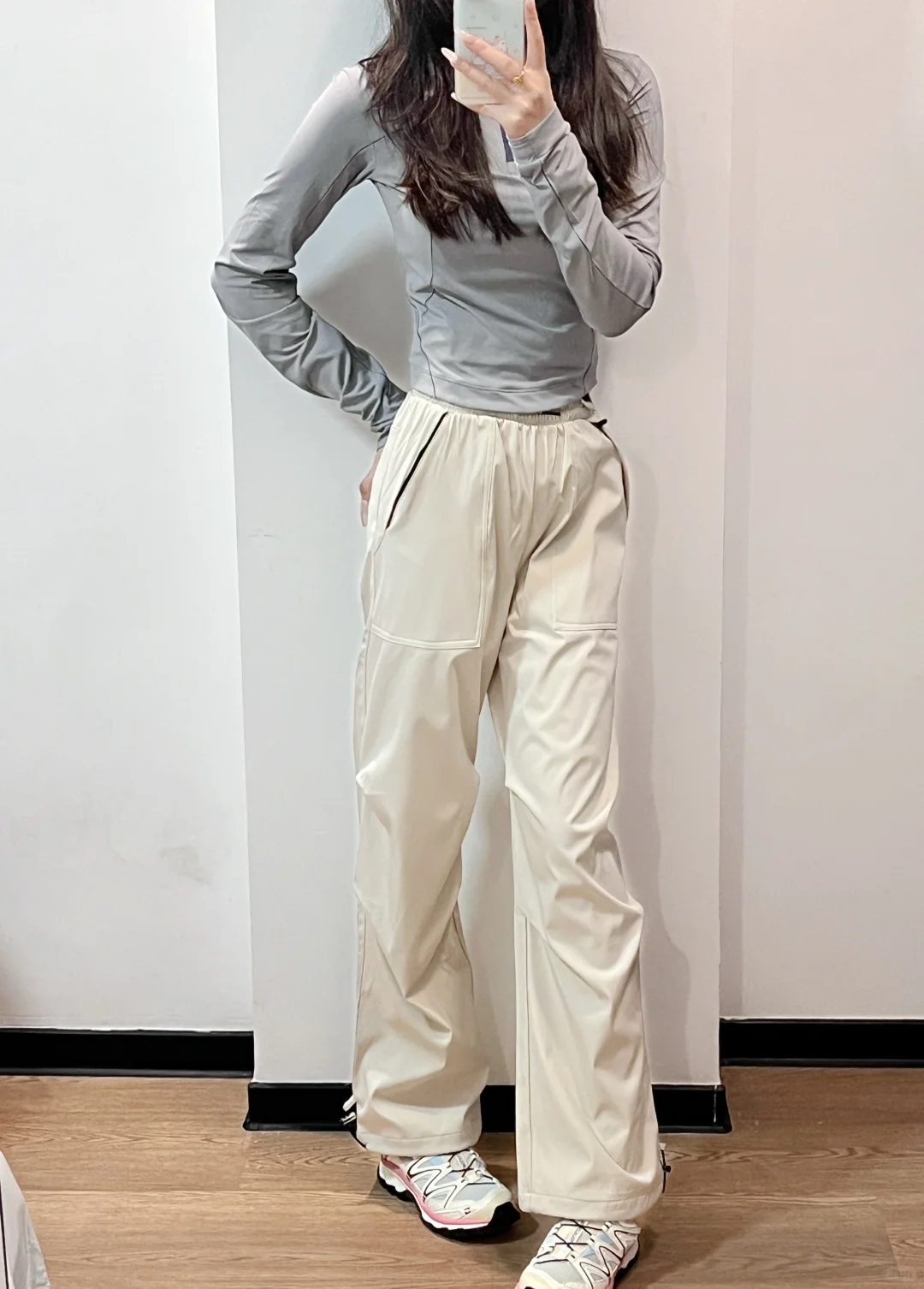 剪裁精准！把肉肉都藏起来了