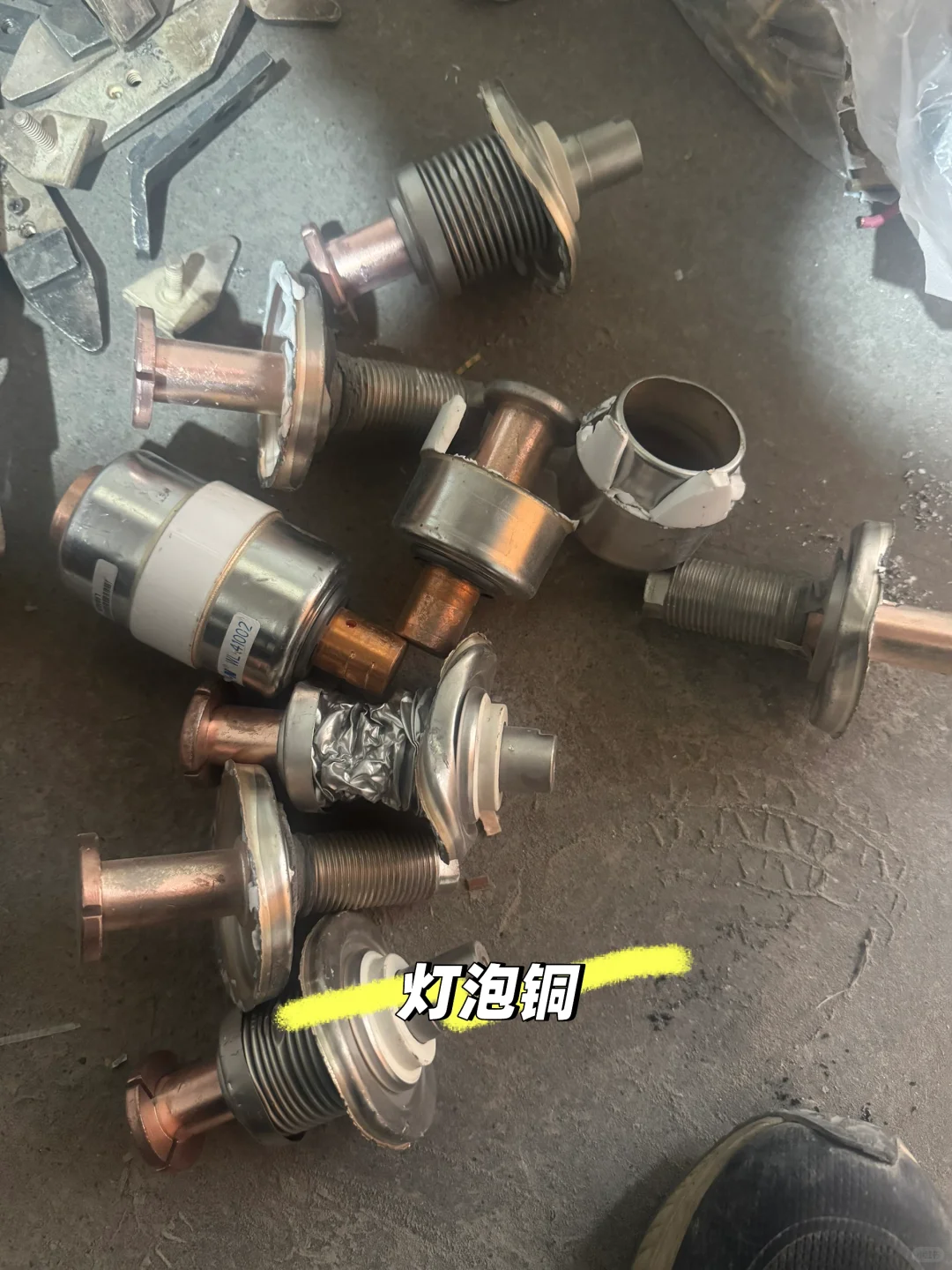 银触点，镀银铜，接触器，断路器，万能断路器