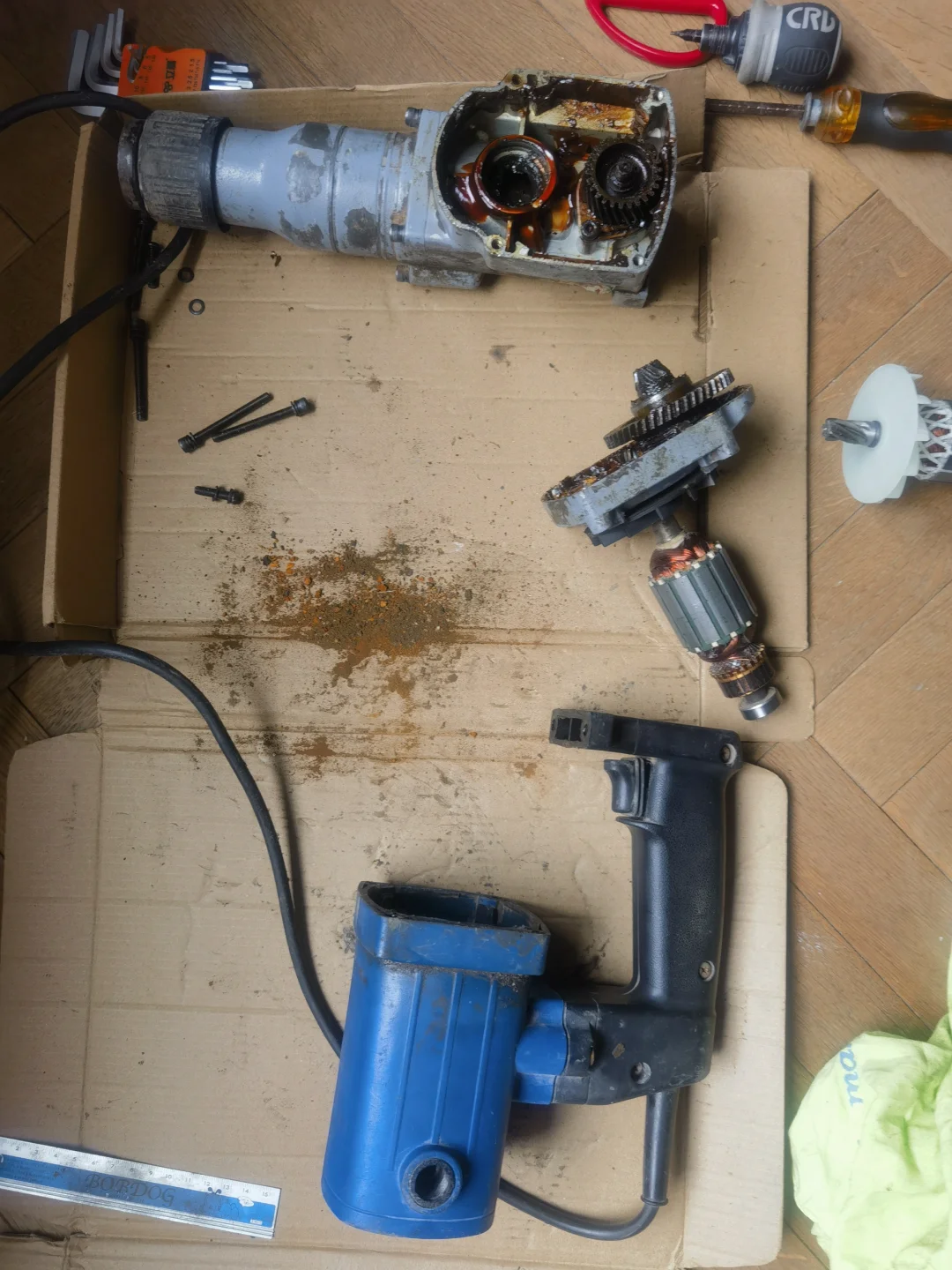 闲来无事，修俩电锤。工具修好要用直接能用