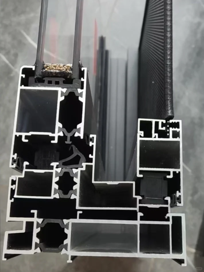 封窗怎么选断桥铝截面六选一急急急