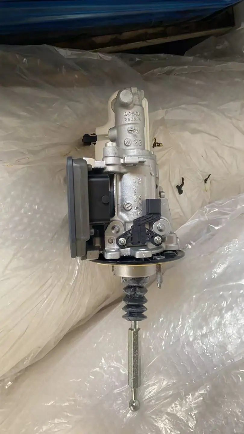 电子刹车助力器