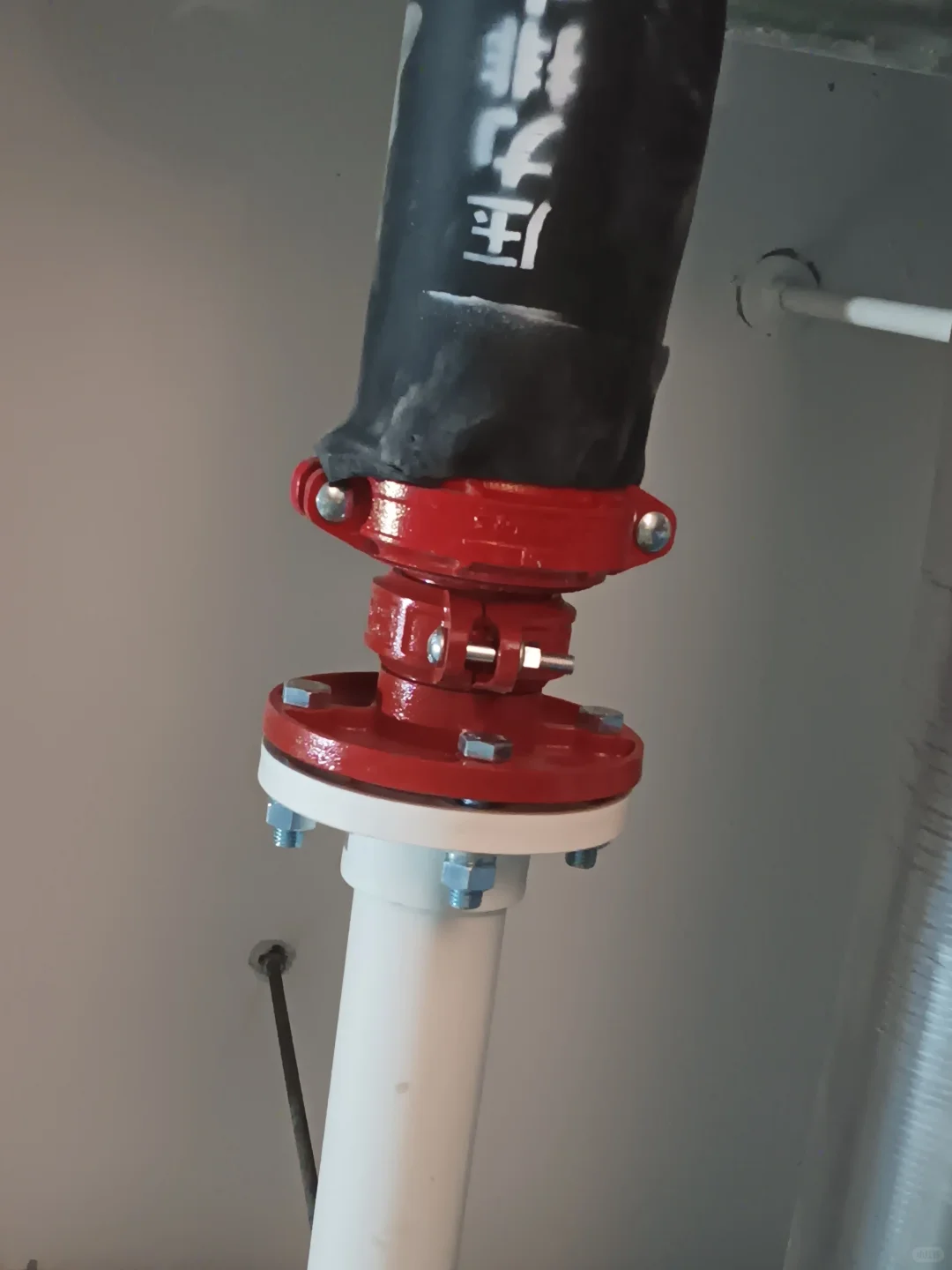 污水提升泵压力排水管道连接