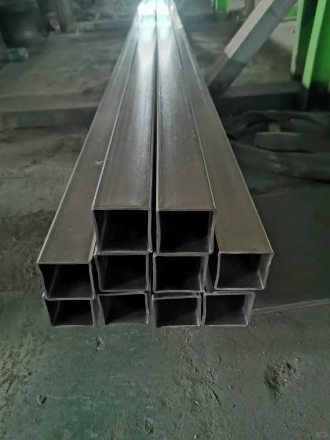 00后接手不锈钢工厂