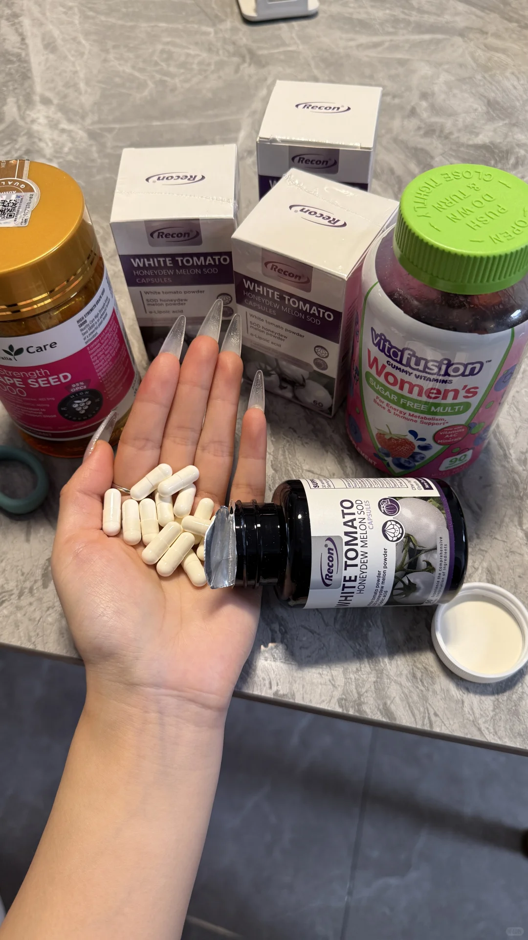 女生内服保养 保存少女感 越吃越美