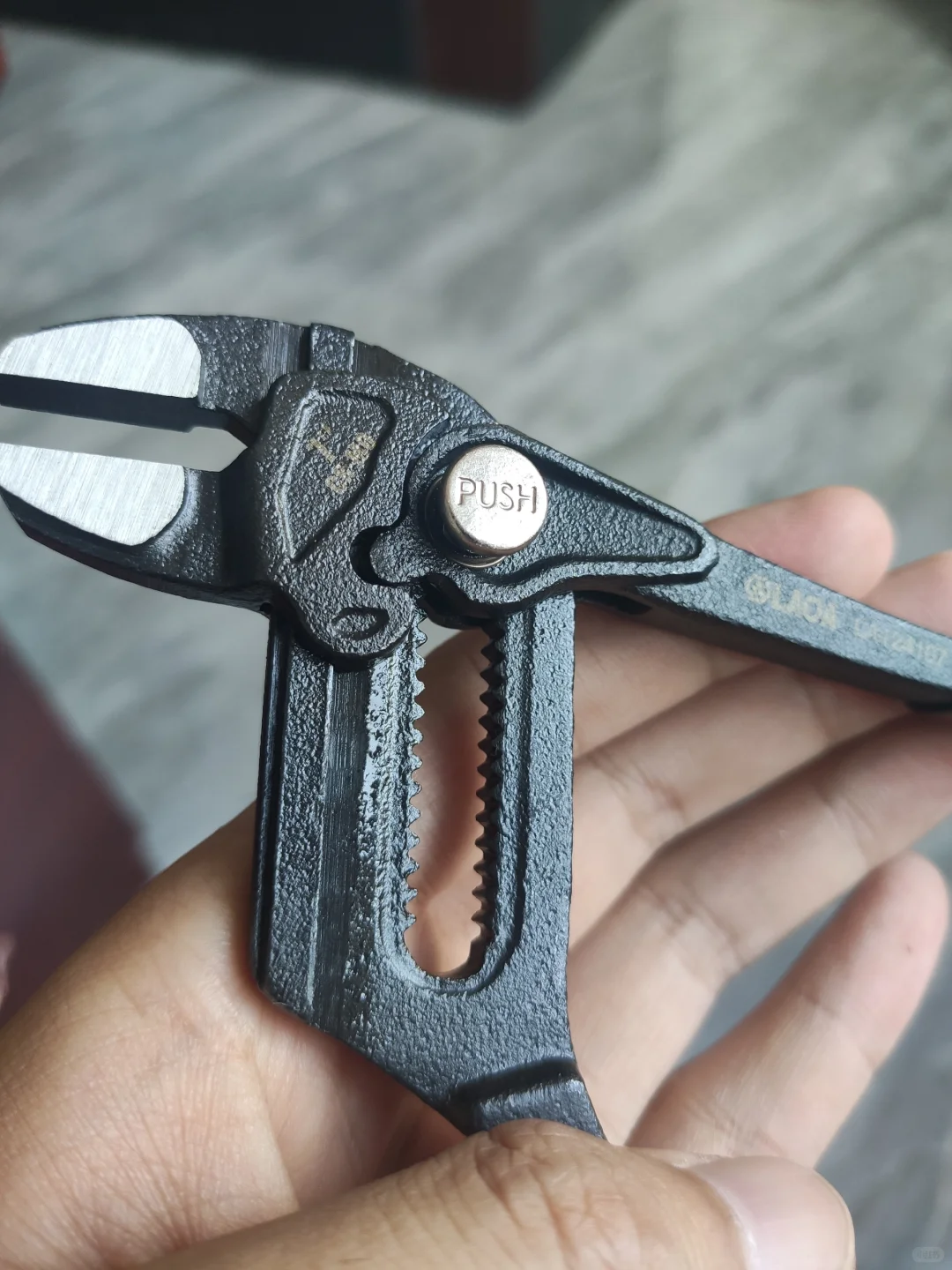 目前最便宜的钳式扳手初上手体验