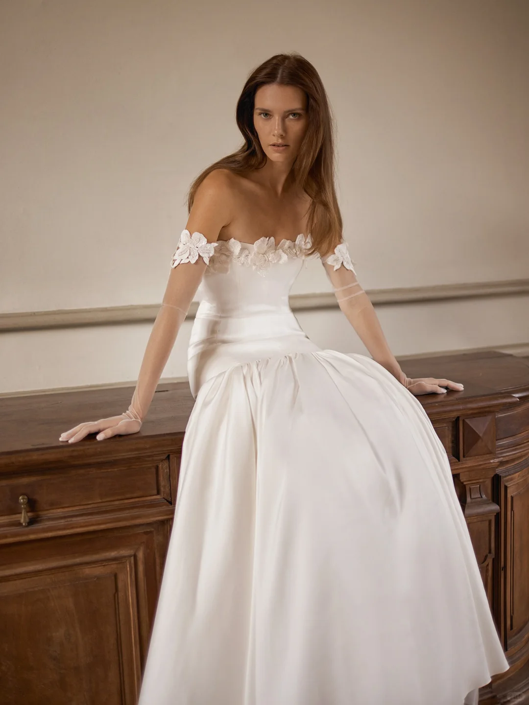 2025早秋纽约女装婚纱A字型婚纱Eisen Stein