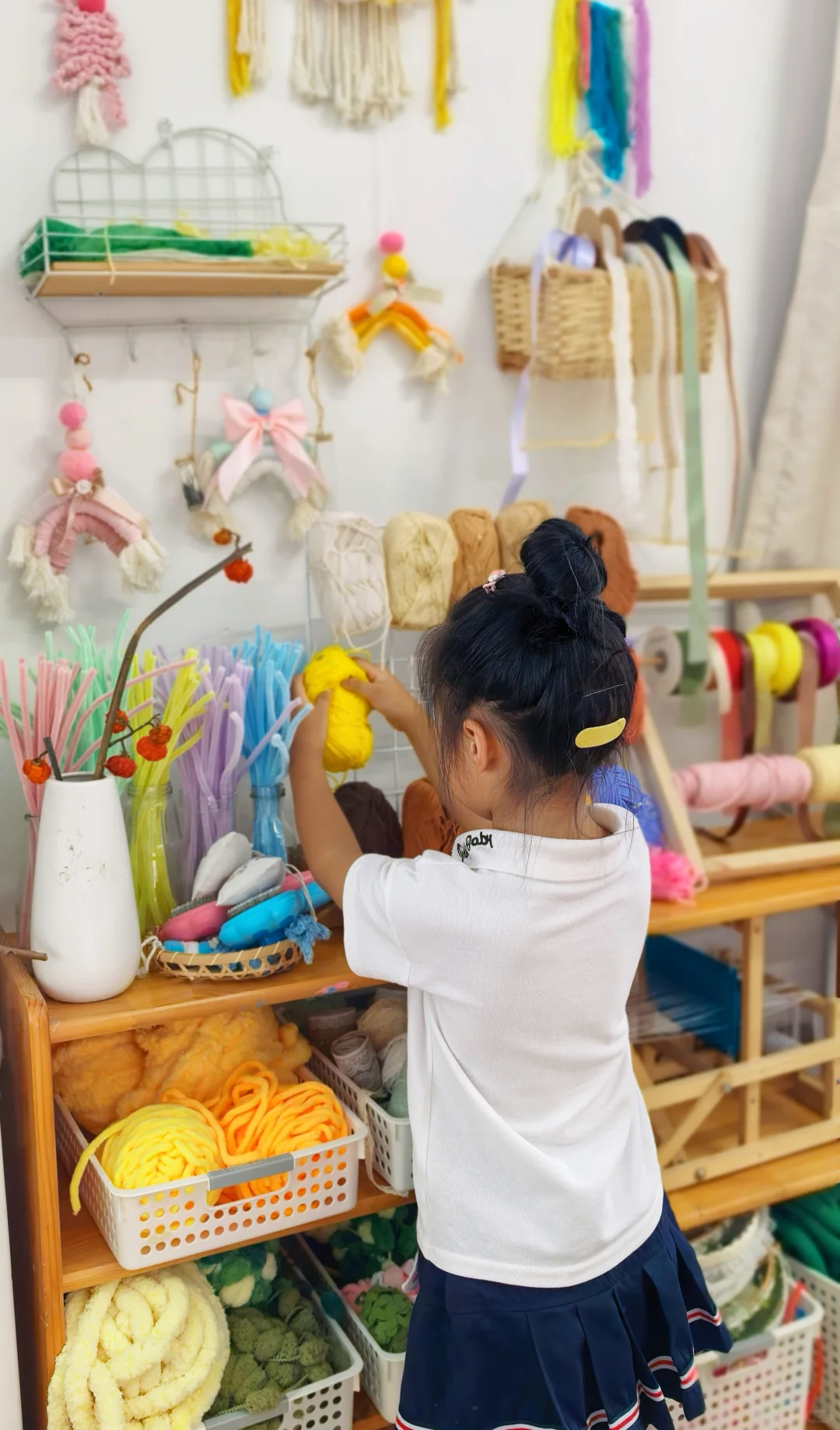 幼儿园编织环创/毛线?创意手工编织小鱼