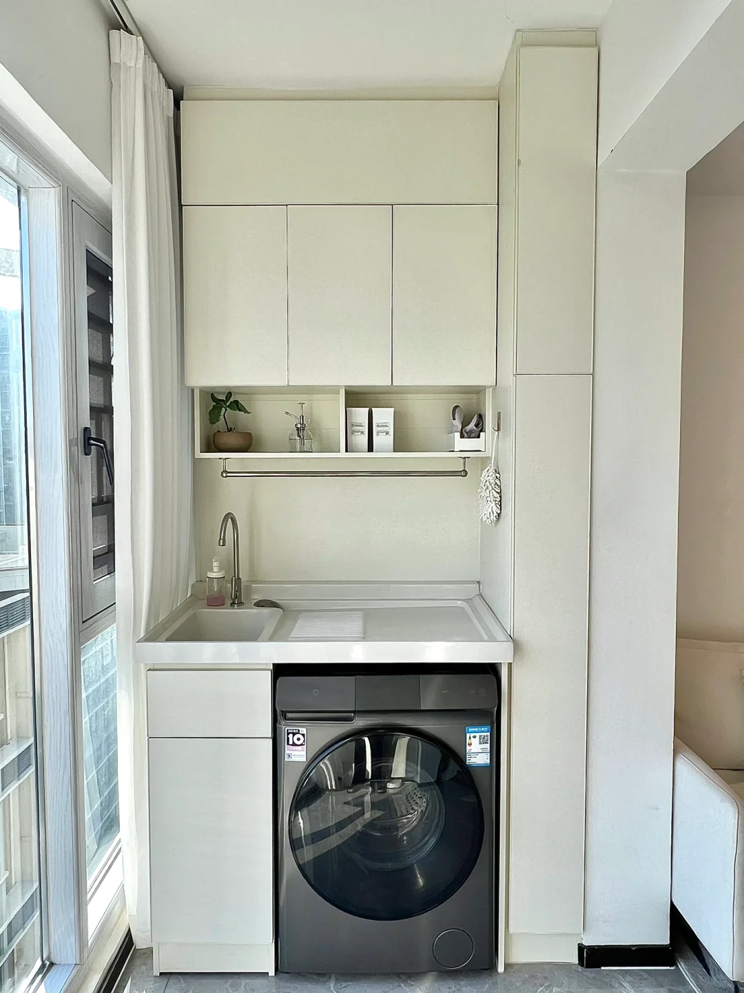 真心建议，越是紧凑小户型，越是要多柜子