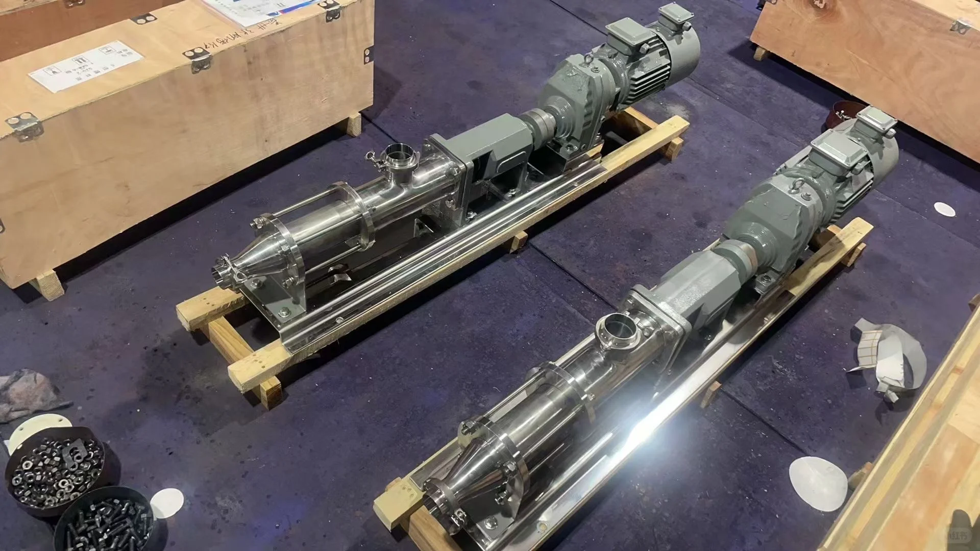 00后做水泵销售的日常