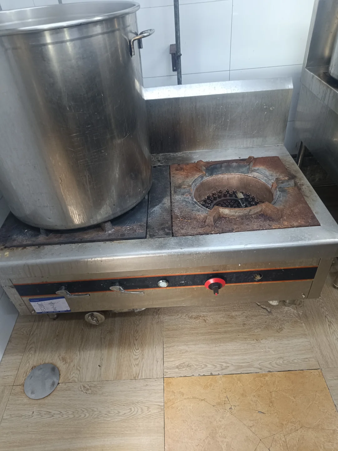 北京餐饮厨房设备维修工的日常工作