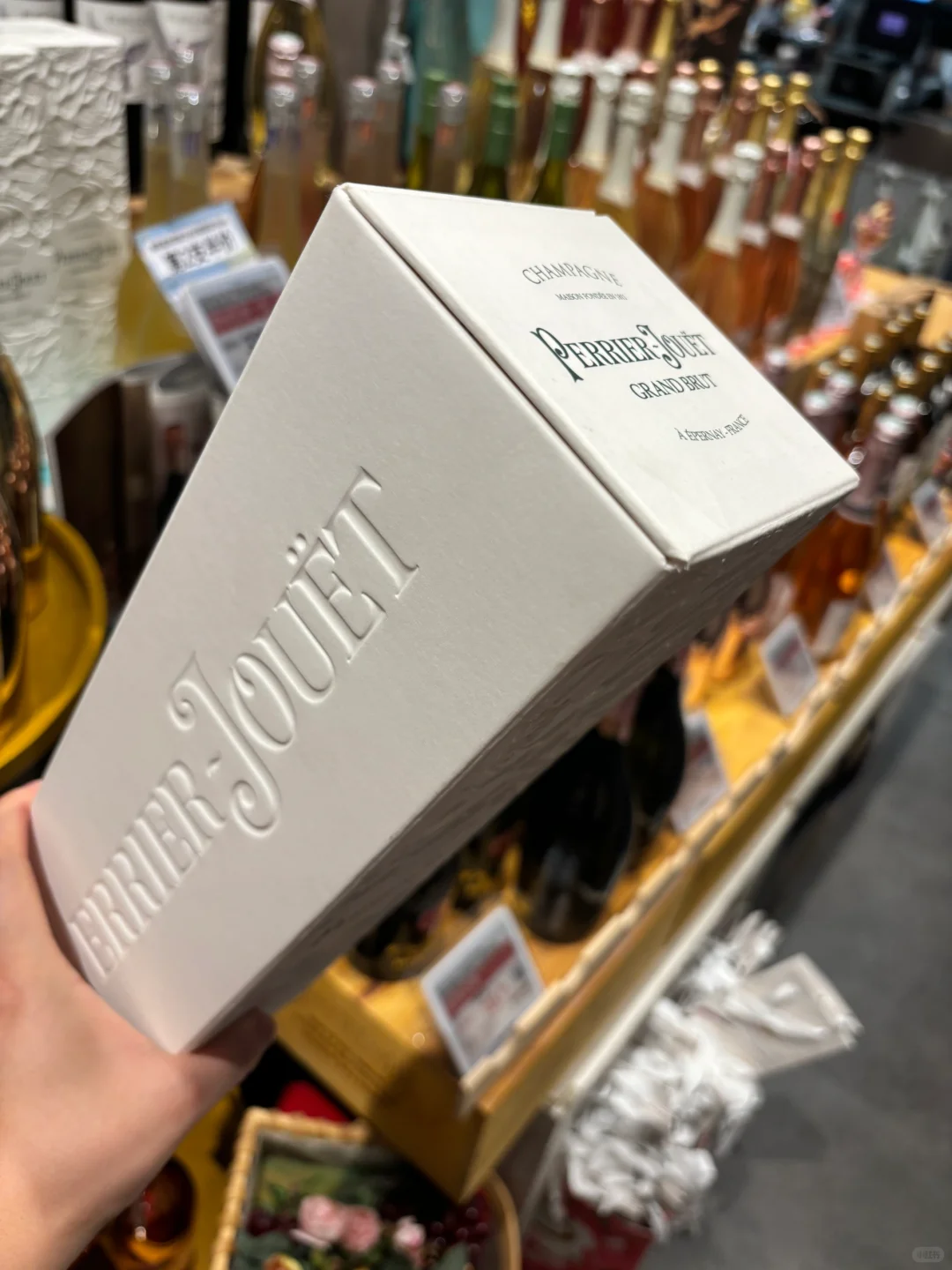 浮雕压纹工艺香槟盒效果分享