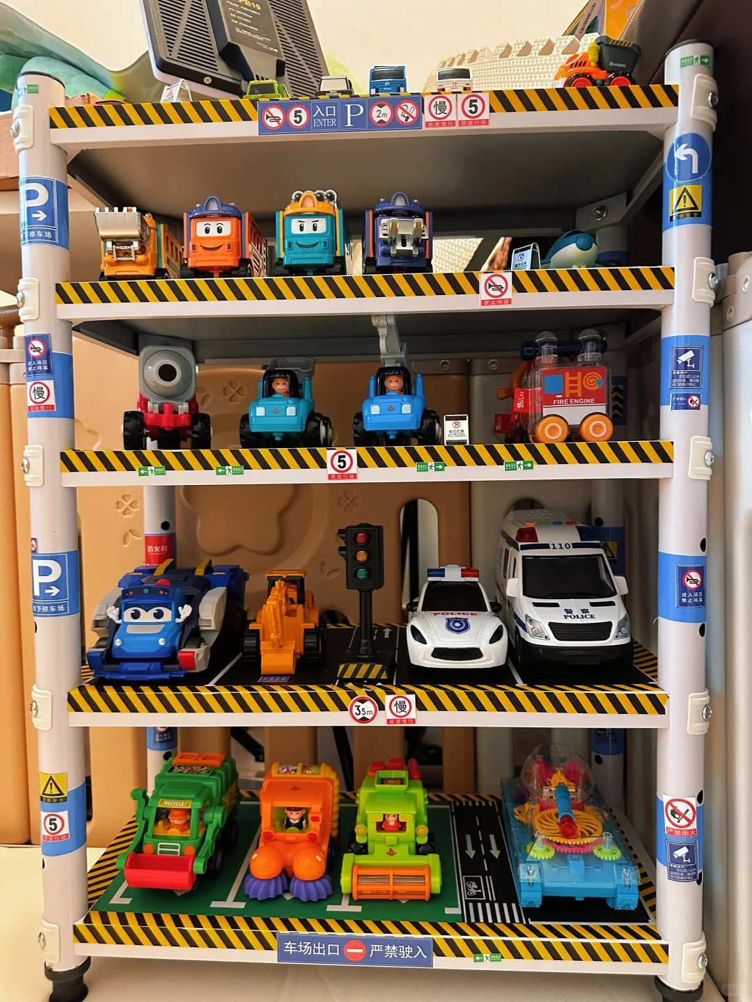 不需要很多钱?，但一定需要很多车车???