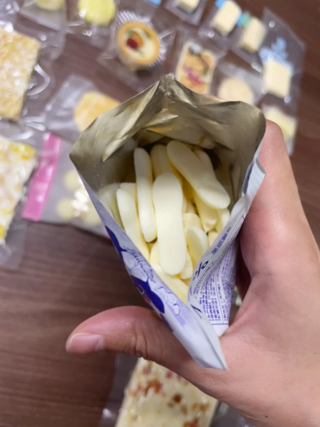 19.8五六十种内蒙奶制品可自选，都放不下了