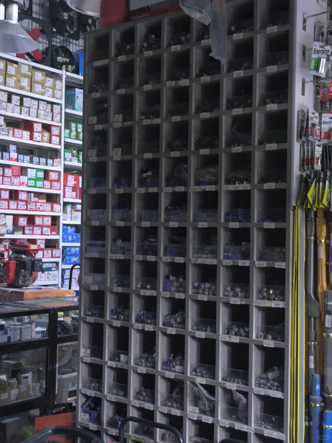 强迫症的五金店