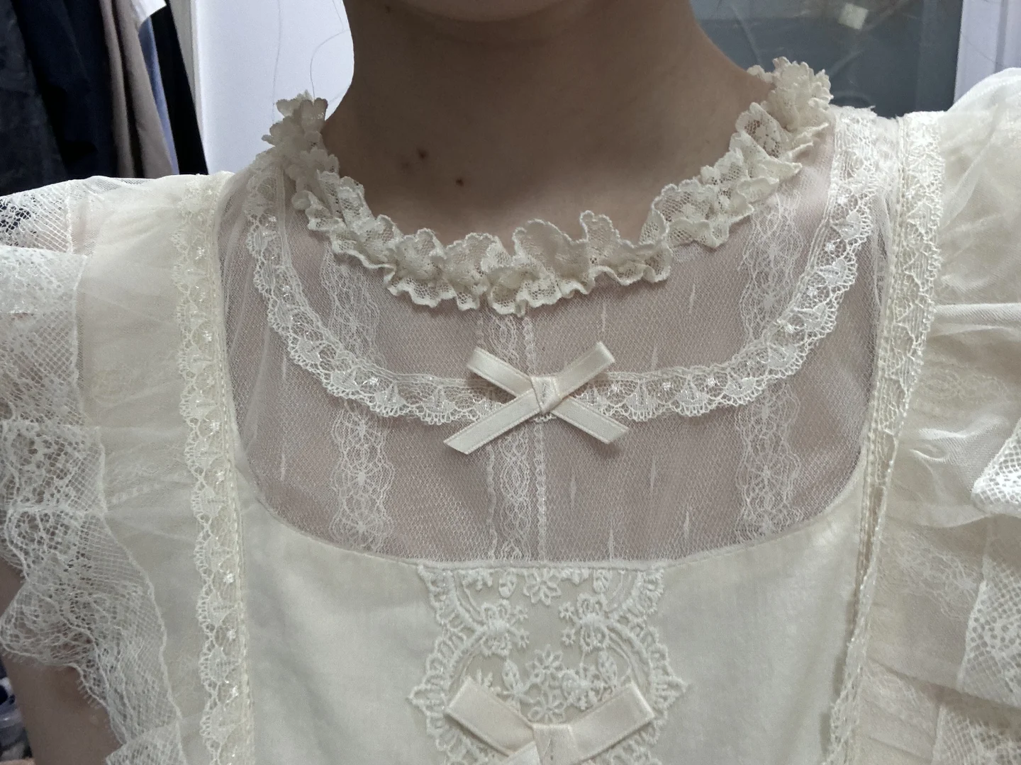 lo店避雷 超绝不对称工艺 真的正常吗？