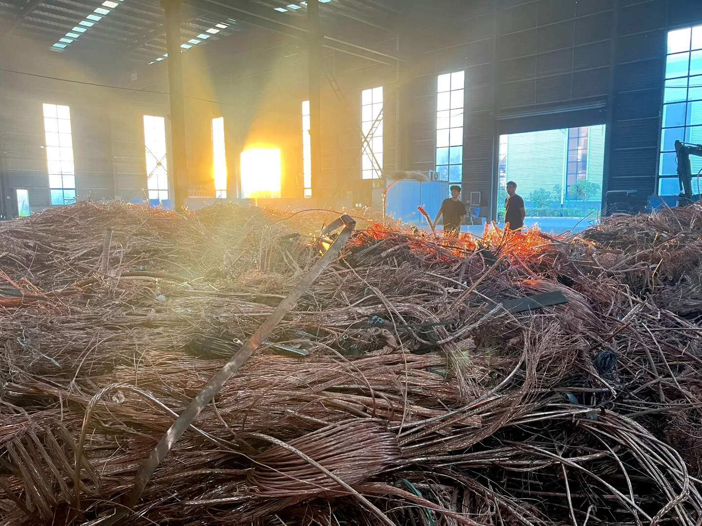 低氧铜杆陆续出炉