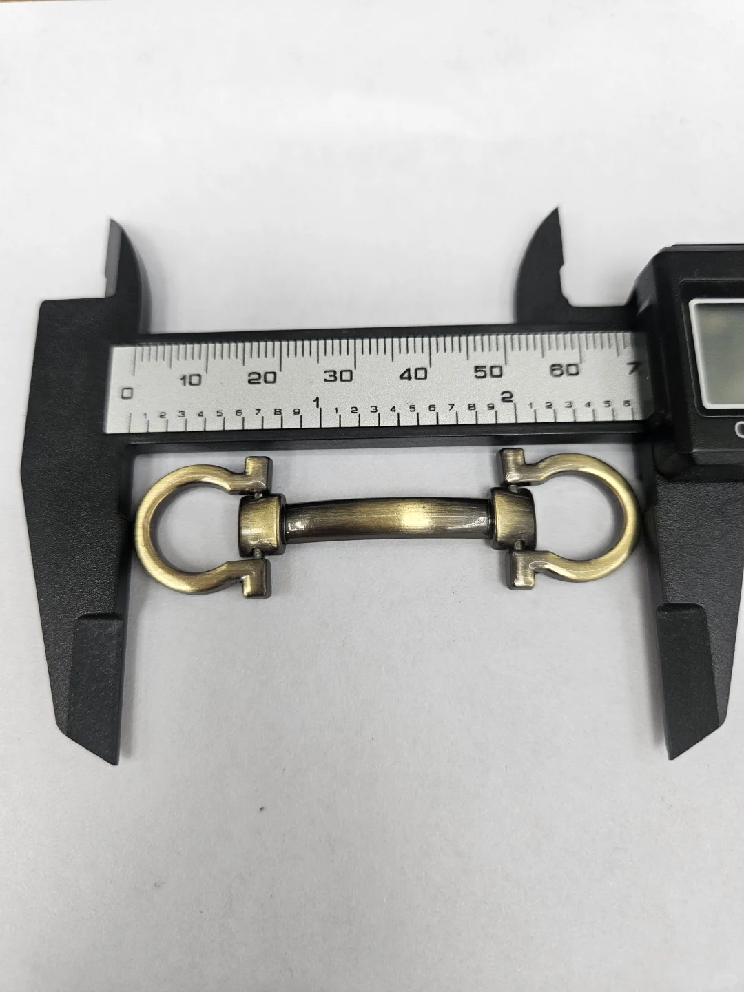 找纽扣看这里！