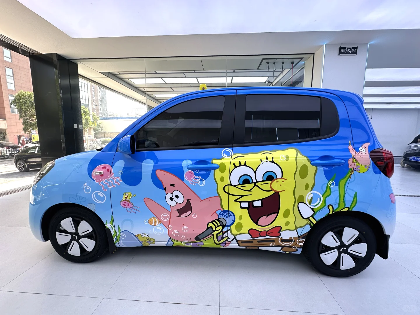 谁说小车不能做顶流？｜海绵宝宝联名版」