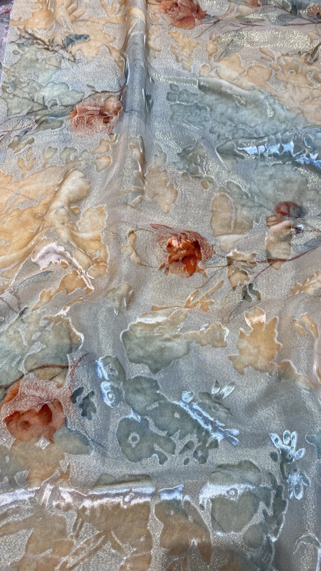 怎么会有这么好看的面料！！！金丝绒彩绘