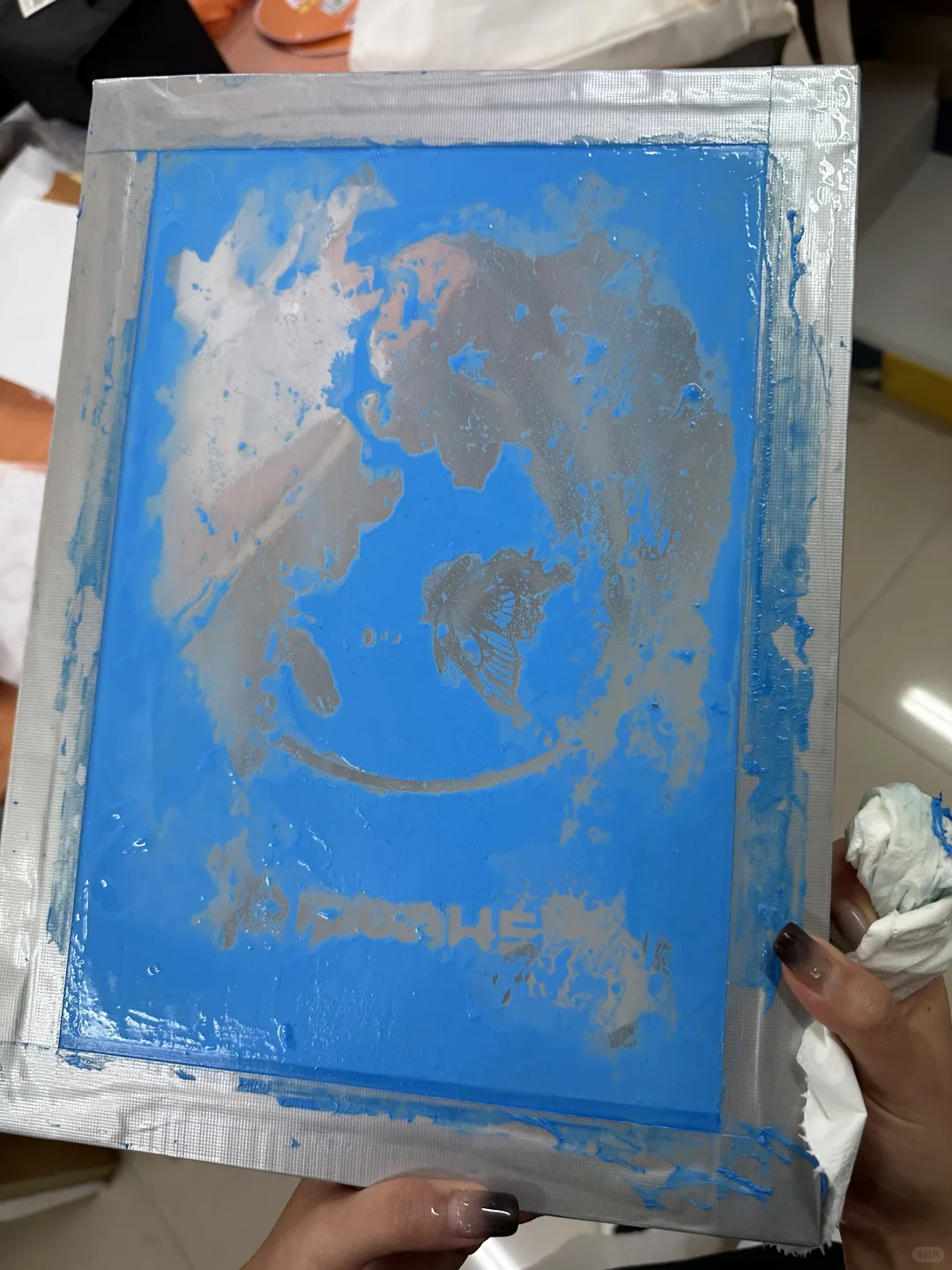 第一次做丝网印刷，图全掉了