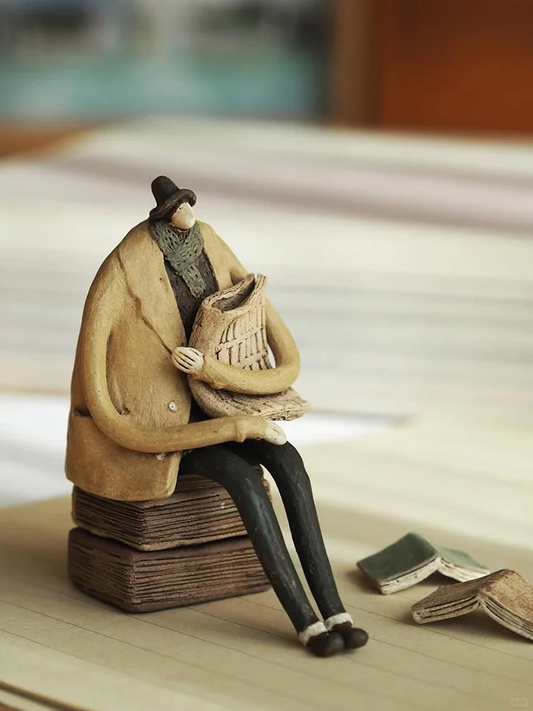 她的陶艺小人，被称为“可触摸的时光胶囊”