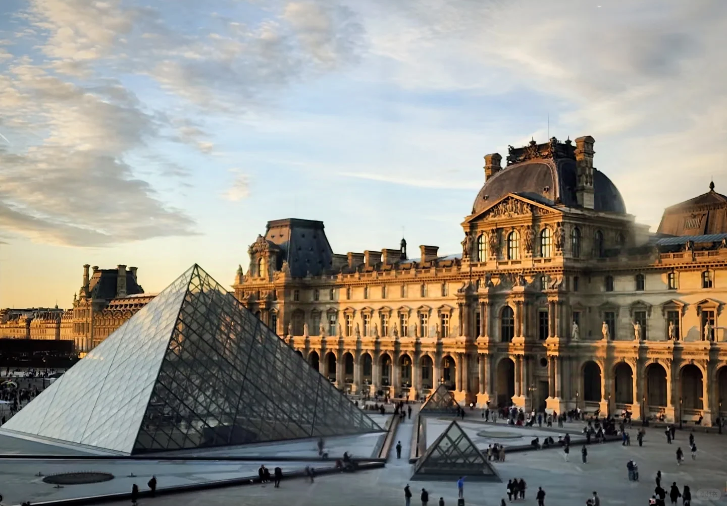 贝聿铭|卢浮宫金字塔｜争议下的旷世杰作