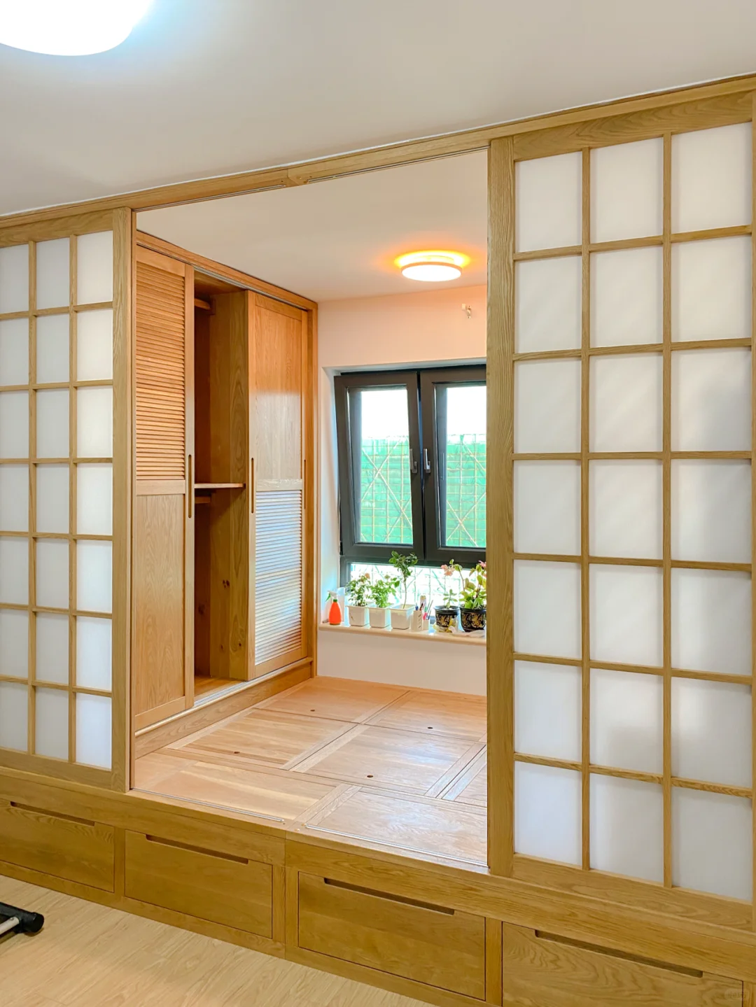 如何在客厅「偷」出一间房?