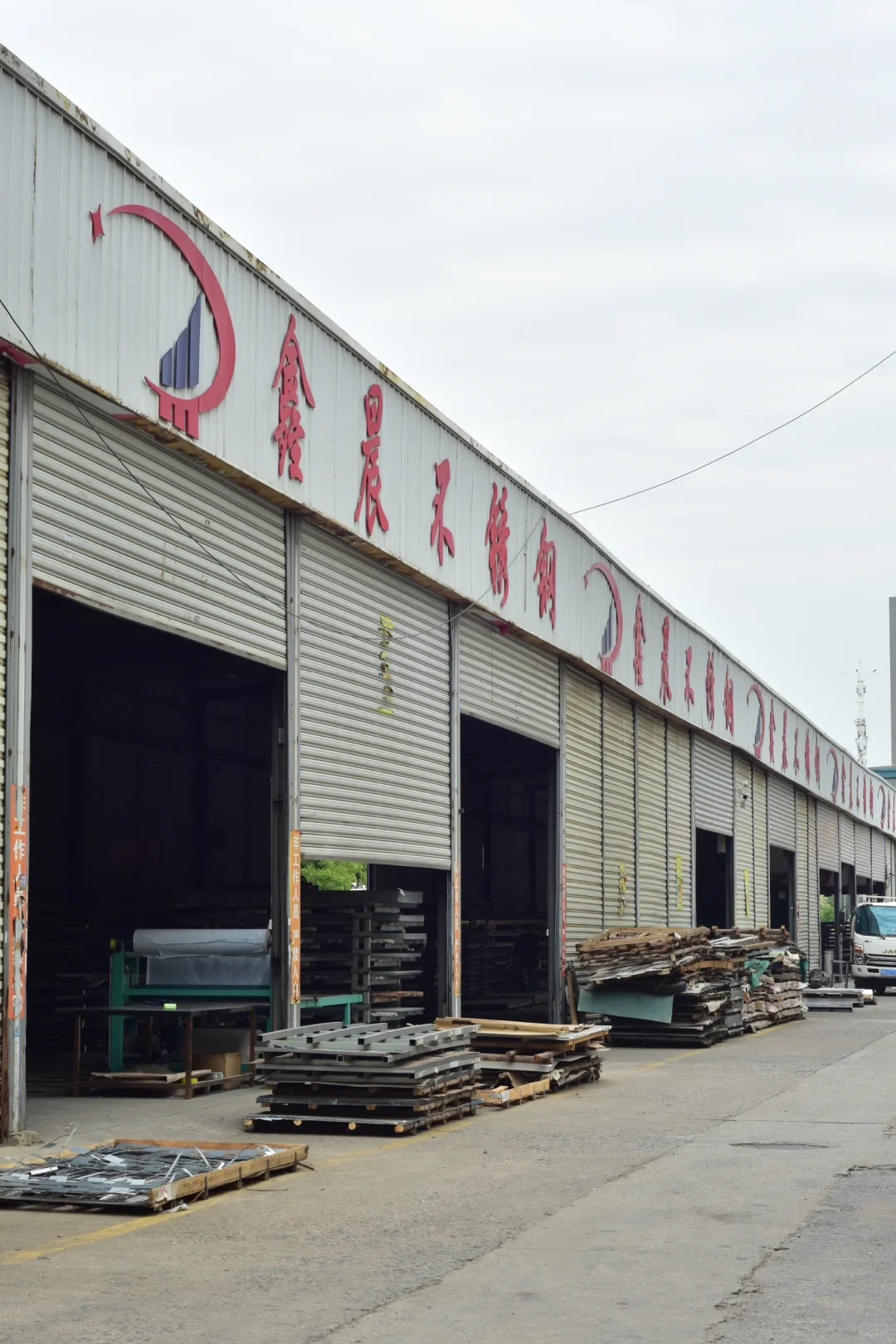 原来不锈钢加工厂是这个样子的~