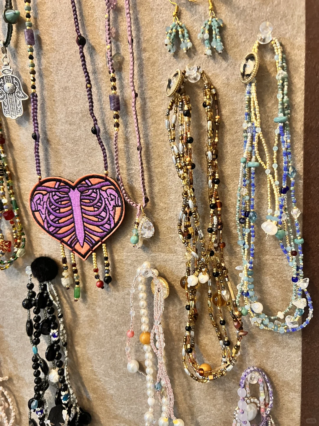 我的首饰墙弄好啦！展示我的作品吧