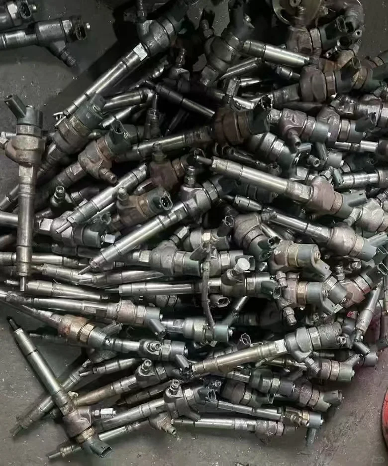 高价回收汽车旧件