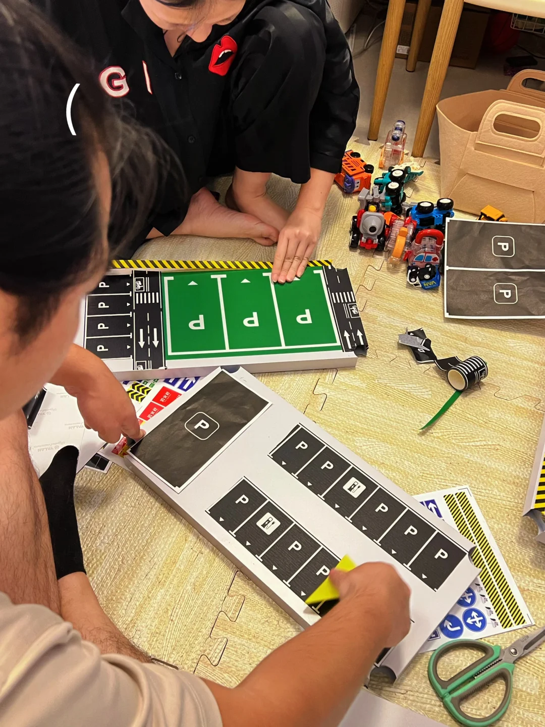 不需要很多钱?，但一定需要很多车车???