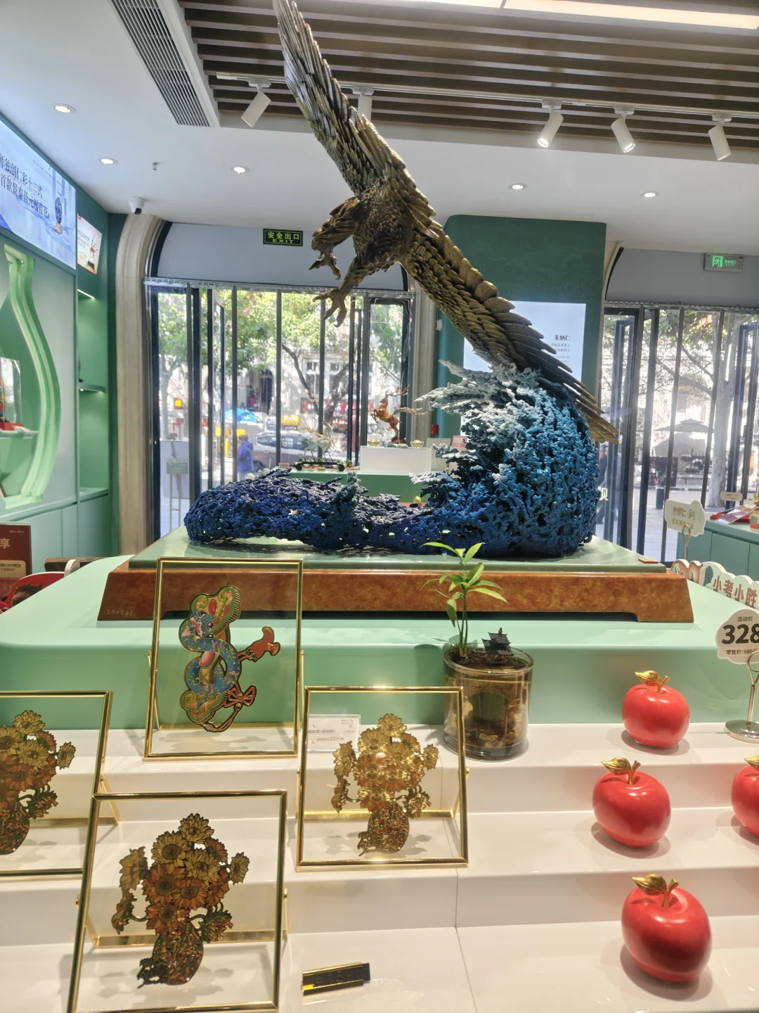 朱炳仁铜工艺品