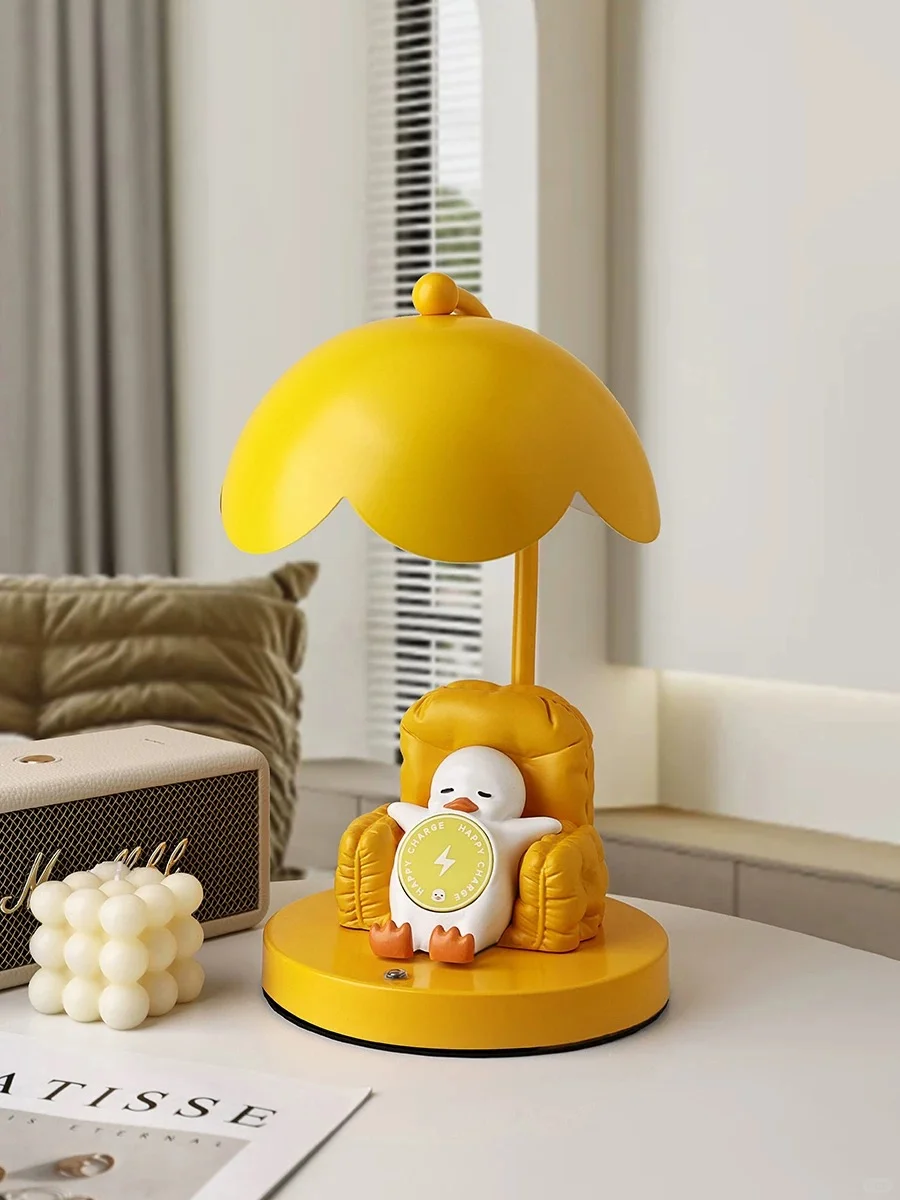 工作太累！打工人偶尔也需要躺平鸭?