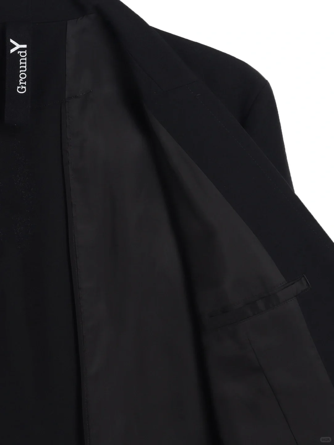 Ground Y｜羊毛华达呢不对称披风夹克