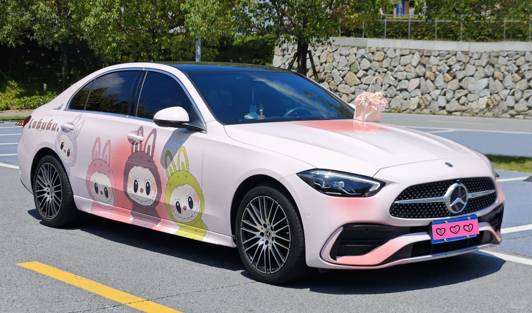 两年前贴了改色膜的奔驰C现在怎么样了