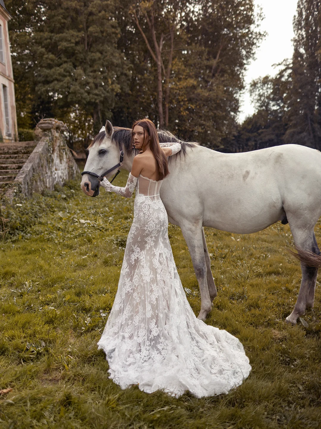 2025早秋纽约女装婚纱A字型婚纱Eisen Stein