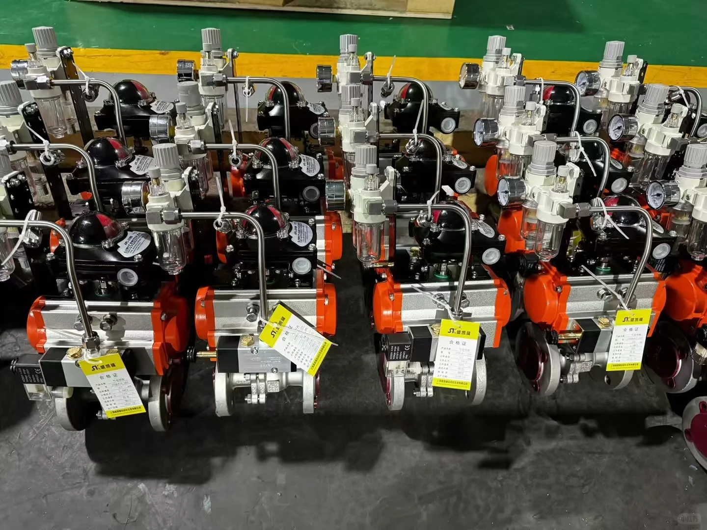 今天车间的节奏依旧很稳