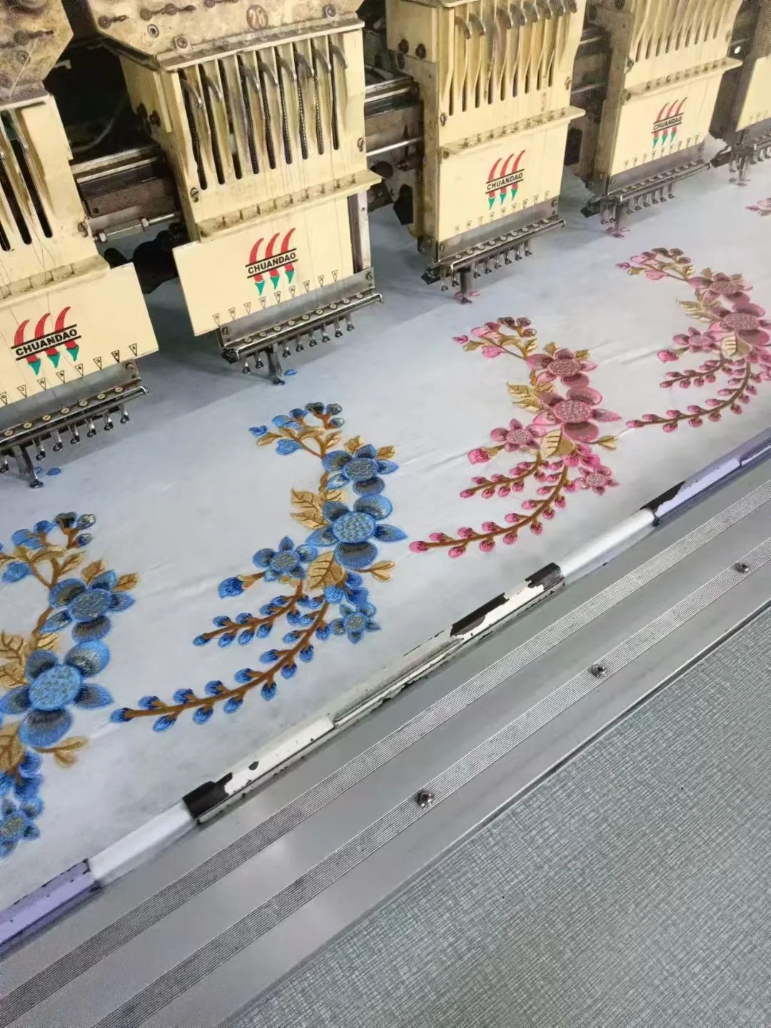 刺绣，，绣花，，有人要吗？